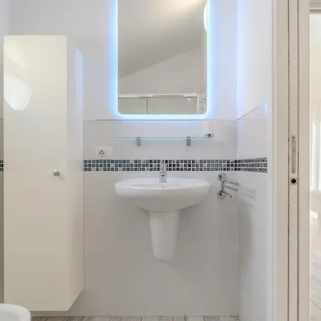 Villa Renovated In Americas Sea Coast