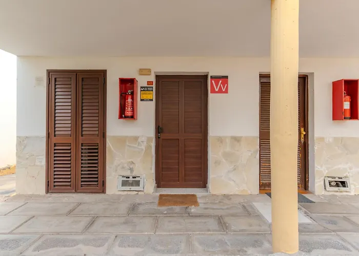 Renovated In Americas Sea Coast Vila