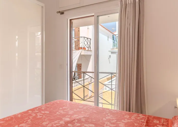 Renovated In Americas Sea Coast Vila