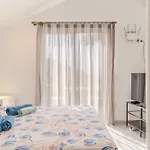 Renovated In Americas Sea Coast Villa
