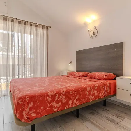 Renovated In Americas Sea Coast ヴィラ *