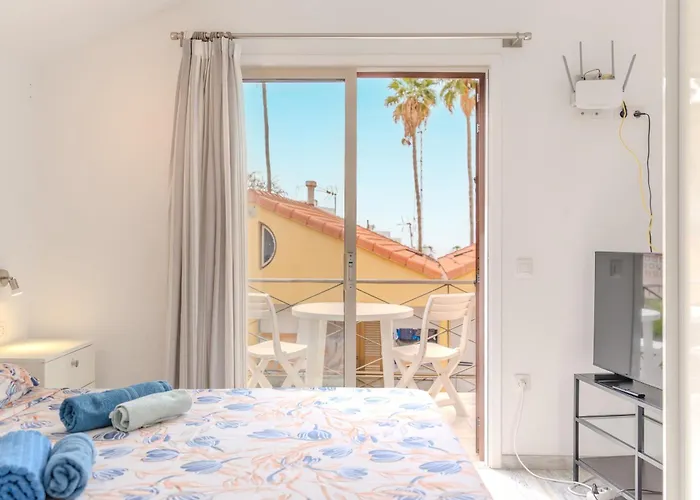 Villa Renovated In Americas Sea Coast *