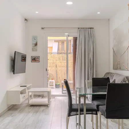 Villa Renovated In Americas Sea Coast *