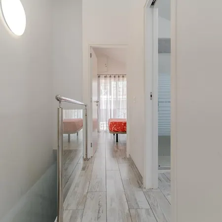 Villa Renovated In Americas Sea Coast Playa de las Américas